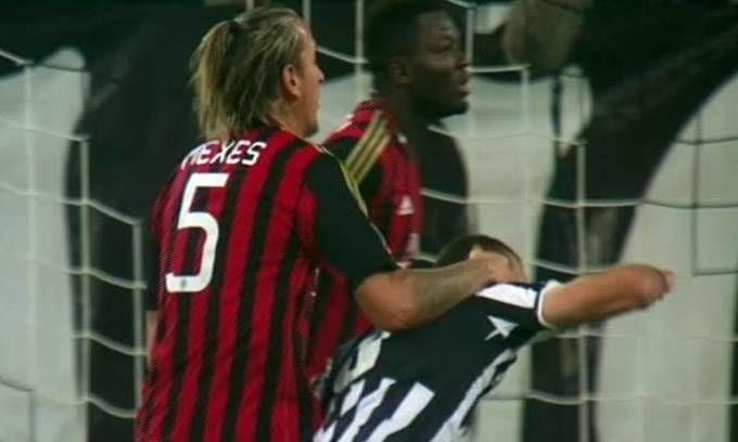 Caro Allegri, Mexes ha dato un pugno a Chiellini e non una carezza. Perchè non lo striglia come ha strigliato Balotelli?